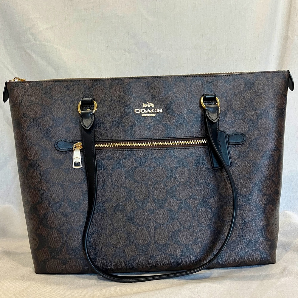 ✧･ﾟ: *✧･ﾟ:* Brand New Coach Bag ✧･ﾟ: *✧･ﾟ:*